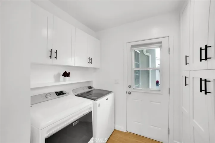 17238 Archwood Street, Lake Balboa, California 91406