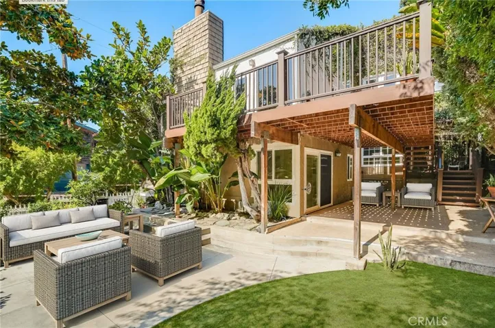 Virtually Staged Exterior