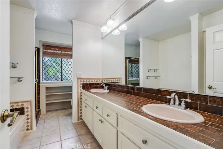 1125 Keller Way, Laguna Beach, California 92651
