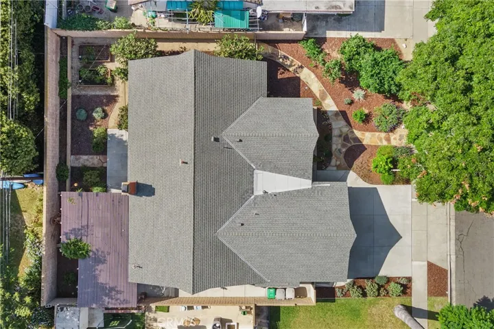 1213 Mccormack Lane, Costa Mesa, California 92626