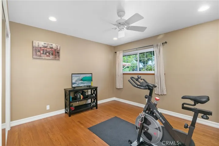 1213 Mccormack Lane, Costa Mesa, California 92626