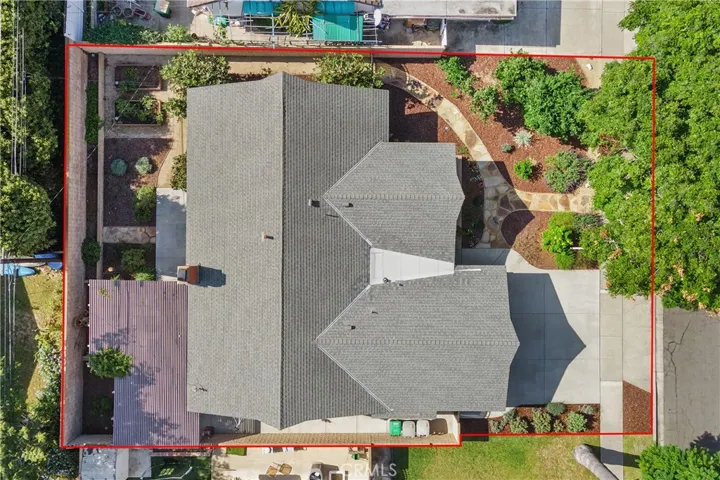 1213 Mccormack Lane, Costa Mesa, California 92626
