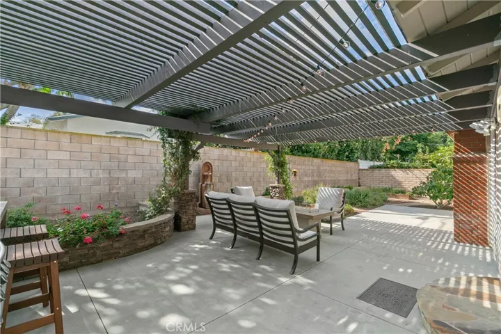 1213 Mccormack Lane, Costa Mesa, California 92626