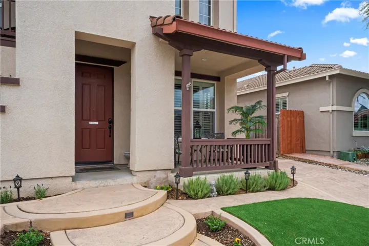 561 Canterbury Circle, Vacaville, California 95687