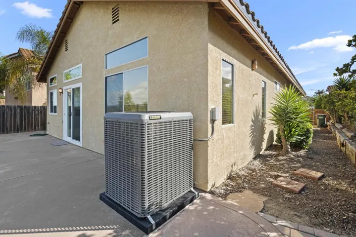 1270 Via Angelica, Vista, California 92081