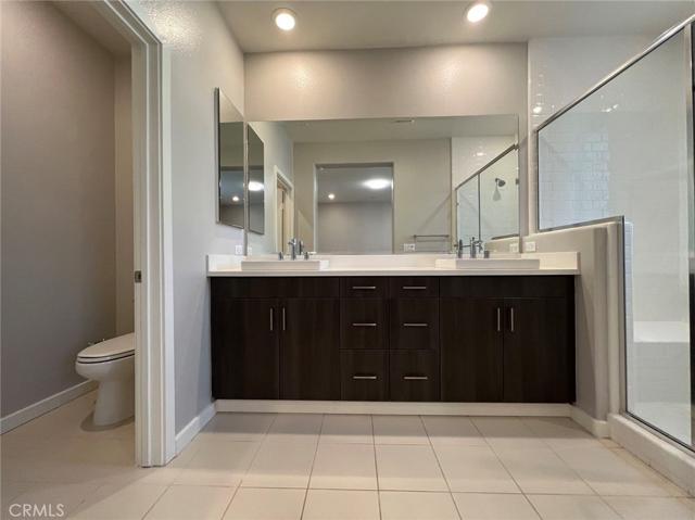 240 Harringay, Irvine, California 92618