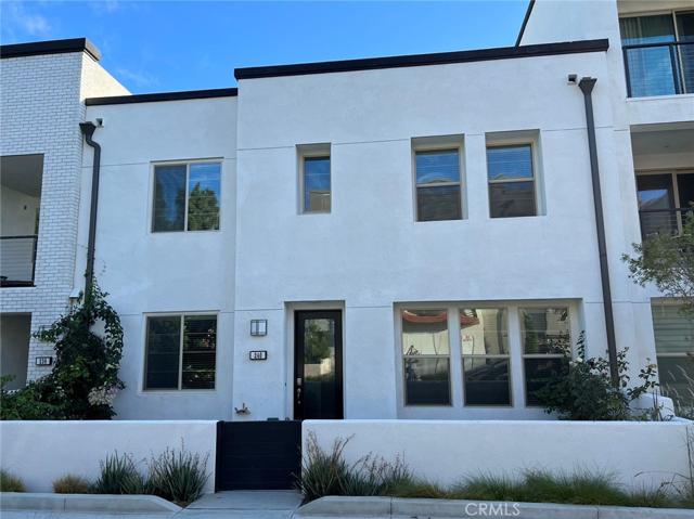 240 Harringay, Irvine, California 92618