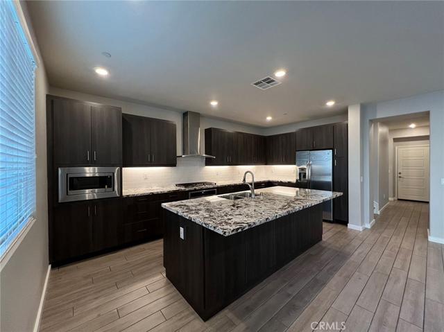 240 Harringay, Irvine, California 92618