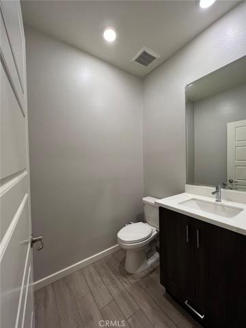 240 Harringay, Irvine, California 92618