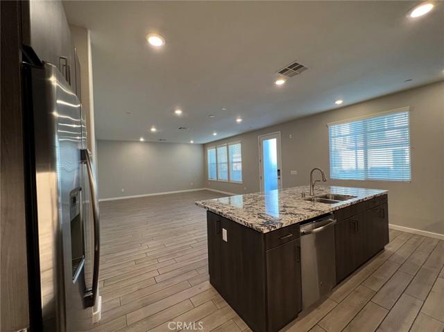240 Harringay, Irvine, California 92618