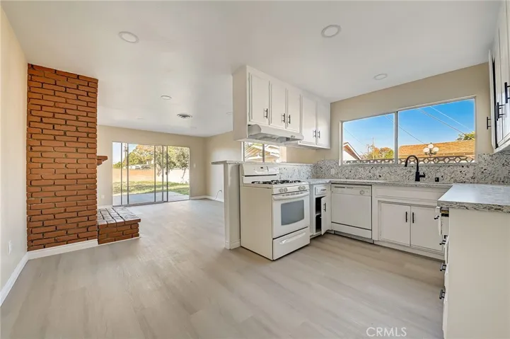 513 W Avenue J11, Lancaster, California 93534