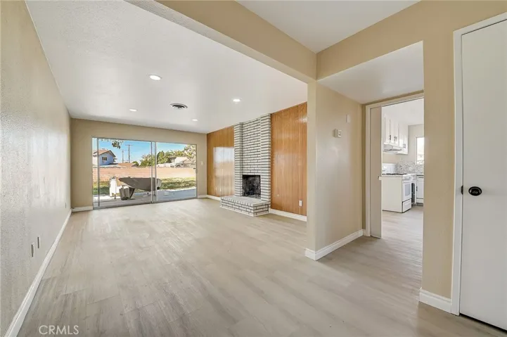 513 W Avenue J11, Lancaster, California 93534