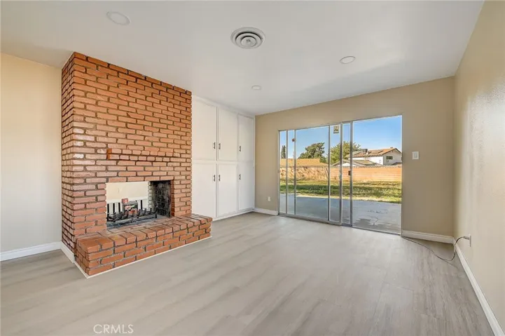 513 W Avenue J11, Lancaster, California 93534