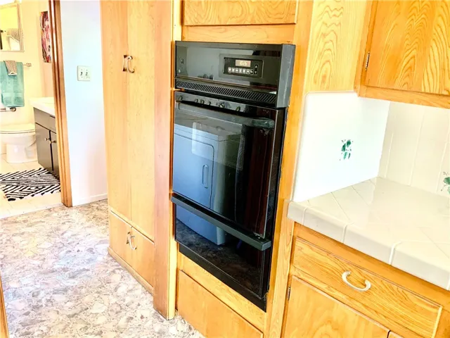 BUILT IN OVEN
