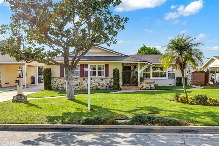 CUSTOM BUILT HOME ON CUL DE SAC ON LARGE LOT