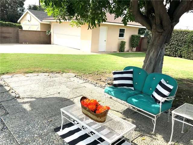 OVER 8000 SQUARE FOOT LOT  WITH LOTS OF LANDSCAPING AND GRASSY AREA