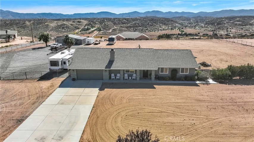 14389 Musgrave Road, Oak Hills, California 92344