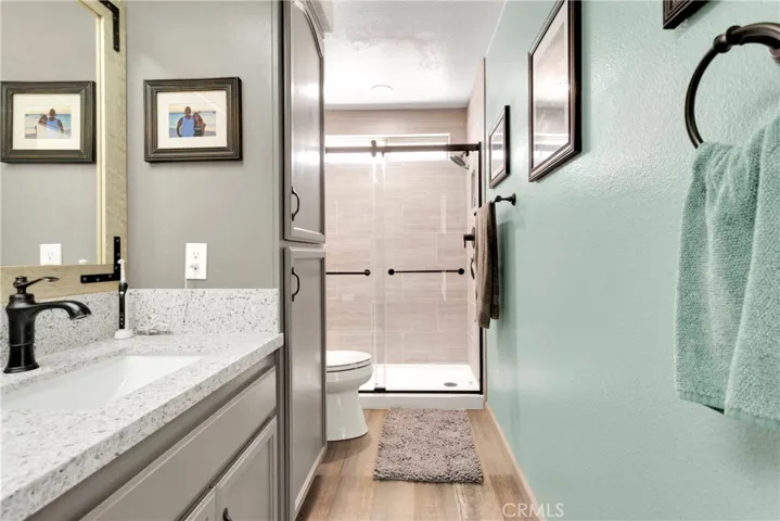14389 Musgrave Road, Oak Hills, California 92344