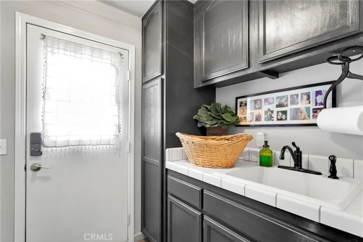 14389 Musgrave Road, Oak Hills, California 92344