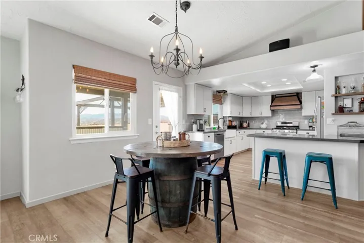 14389 Musgrave Road, Oak Hills, California 92344