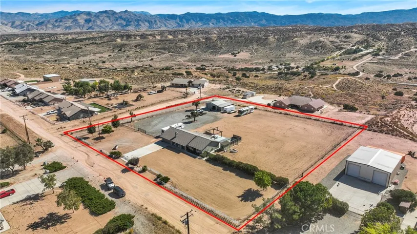 14389 Musgrave Road, Oak Hills, California 92344