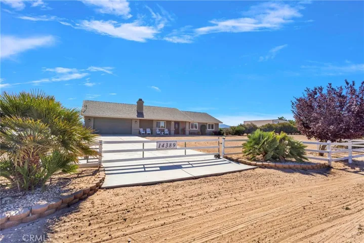 14389 Musgrave Road, Oak Hills, California 92344