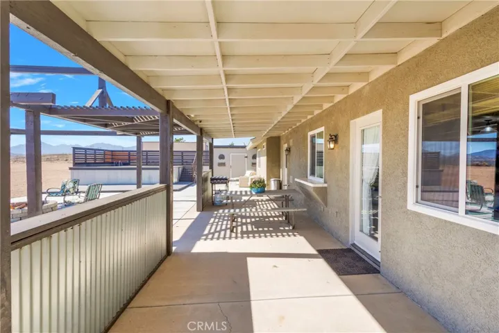 14389 Musgrave Road, Oak Hills, California 92344