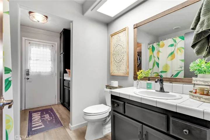 14389 Musgrave Road, Oak Hills, California 92344
