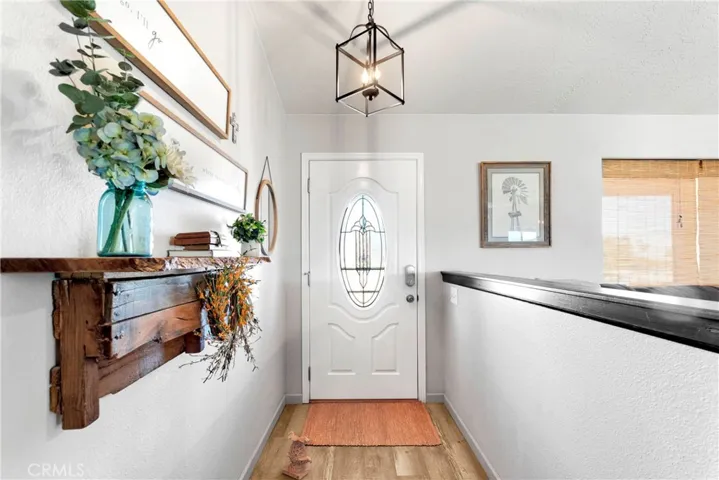 14389 Musgrave Road, Oak Hills, California 92344