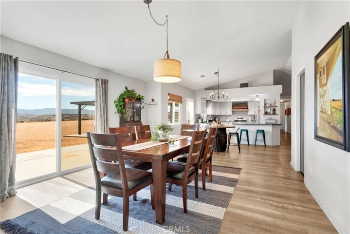14389 Musgrave Road, Oak Hills, California 92344