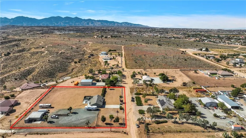 14389 Musgrave Road, Oak Hills, California 92344