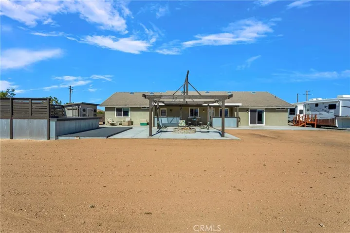 14389 Musgrave Road, Oak Hills, California 92344