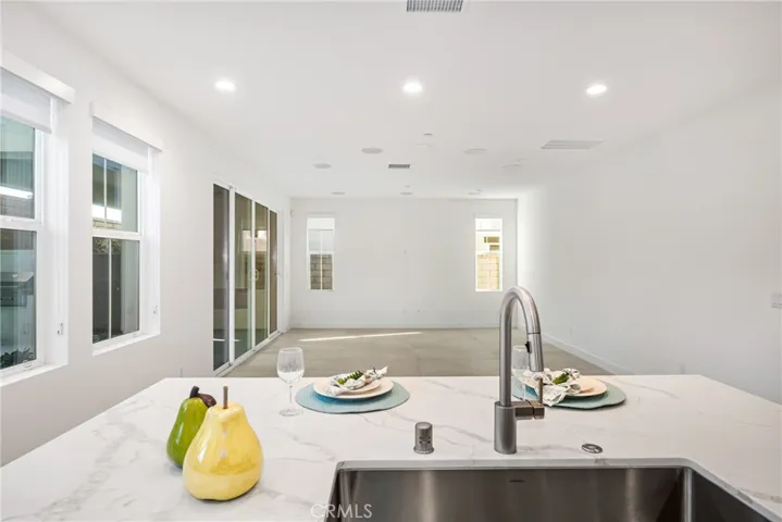 1229 E Providence Loop, Placentia, California 92870