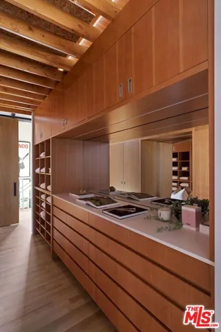 938 Amoroso Place, Venice, California 90291
