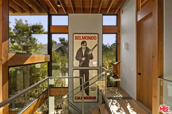 938 Amoroso Place, Venice, California 90291