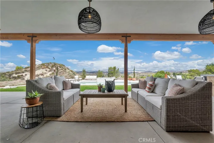 16129 Sky Ranch Road, Canyon Country, California 91387