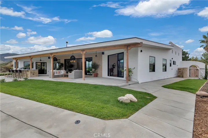 16129 Sky Ranch Road, Canyon Country, California 91387