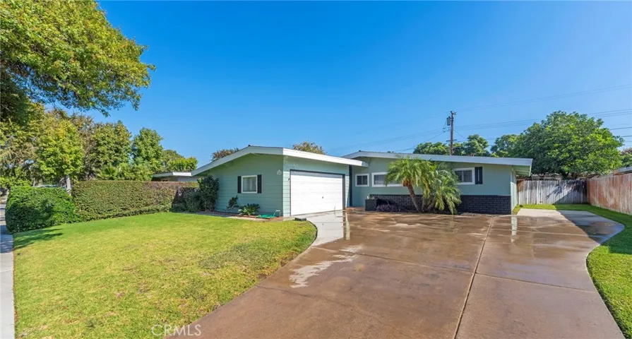 1000 N Acacia Avenue, Fullerton, California 92831