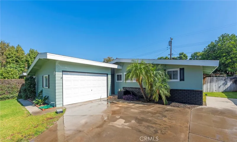 1000 N Acacia Avenue, Fullerton, California 92831