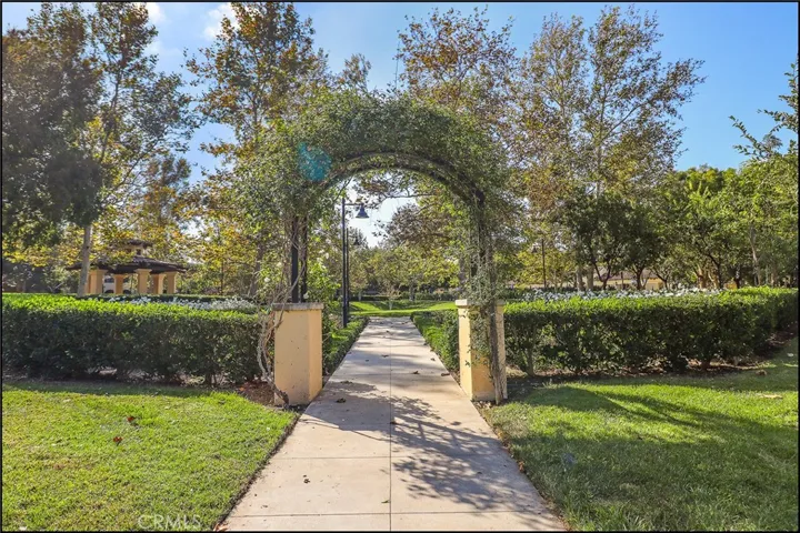 39 Stepping Stone, Irvine, California 92603