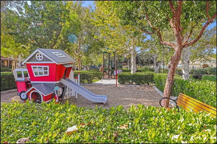 39 Stepping Stone, Irvine, California 92603