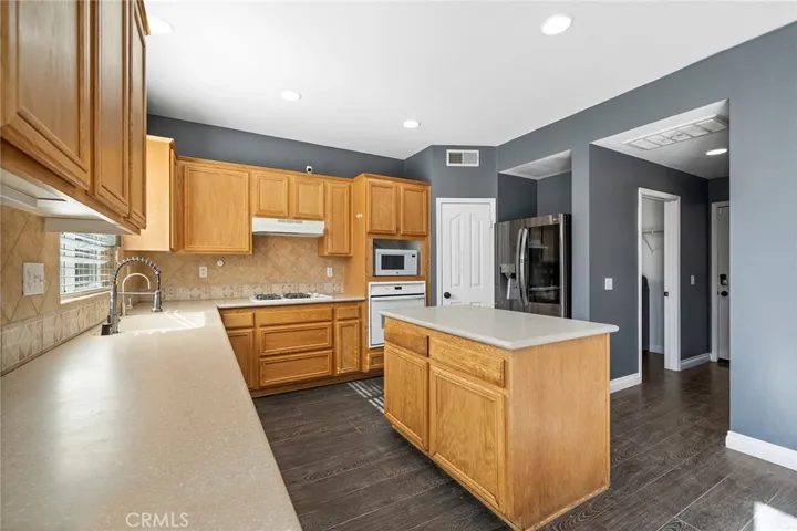 31617 Pompei Lane, Winchester, California 92596