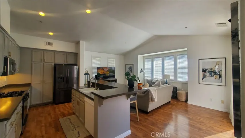 184 Sellas S Road, Ladera Ranch, California 92694