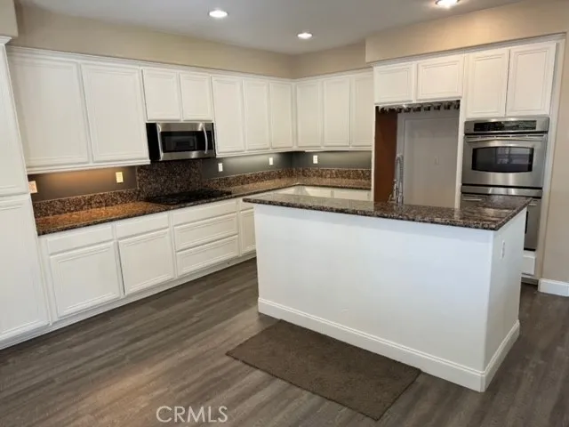 12838 Trent Place, Victorville, California 92392