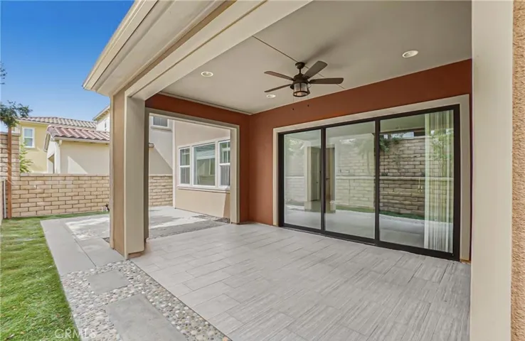 28 Lark, Lake Forest, California 92630