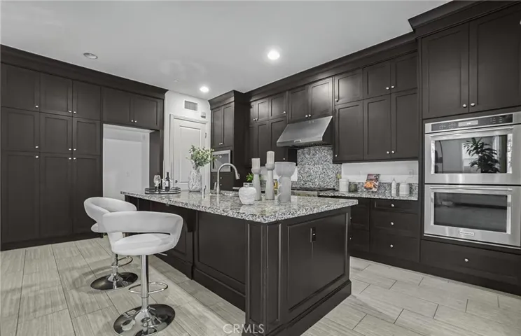28 Lark, Lake Forest, California 92630