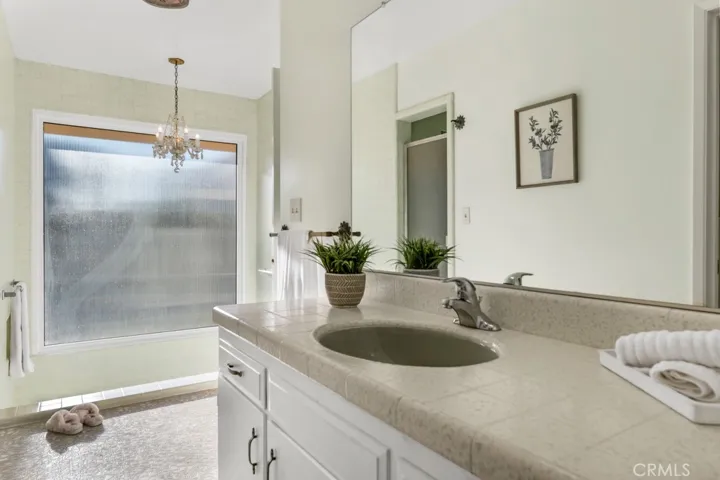 10201 Wystone Avenue, Northridge, California 91324