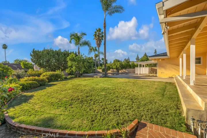 10201 Wystone Avenue, Northridge, California 91324