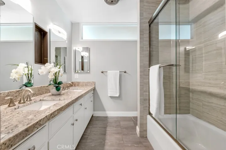 10201 Wystone Avenue, Northridge, California 91324