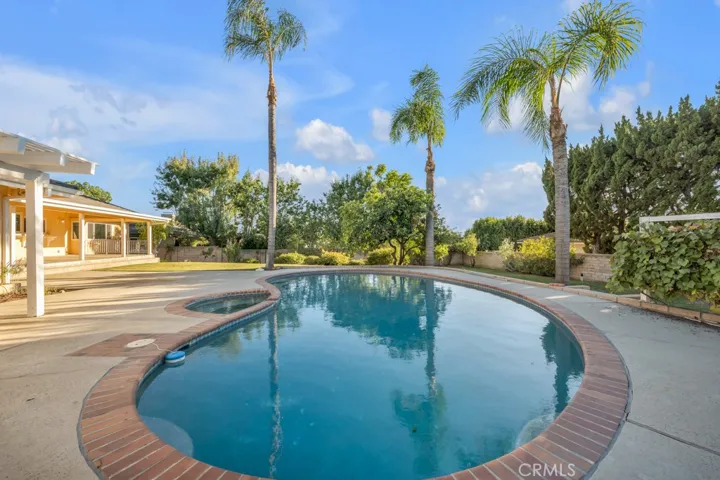 10201 Wystone Avenue, Northridge, California 91324